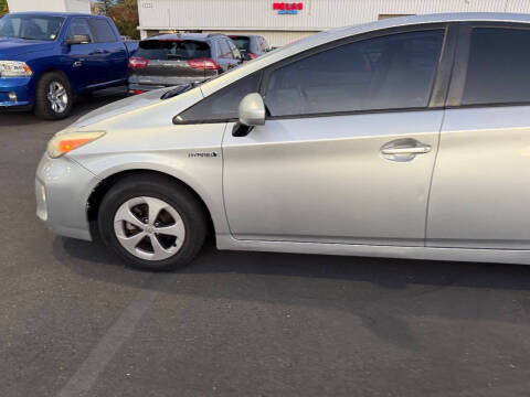 2012 Toyota Prius Two