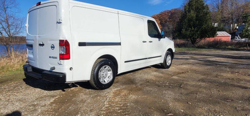 2021 Nissan NV 1500 SV