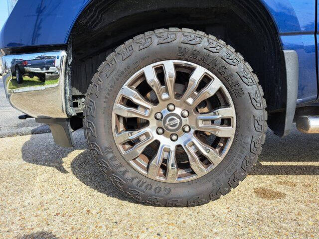 2017 Nissan Titan XD SV