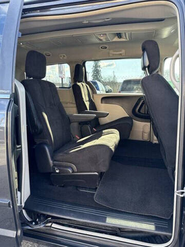 2012 Dodge Grand Caravan Crew