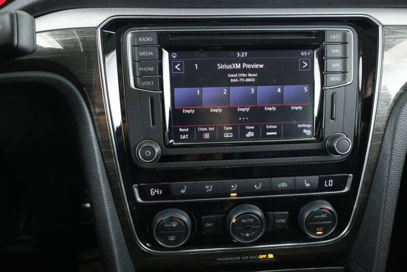 2018 Volkswagen Passat V6 SEL Premium