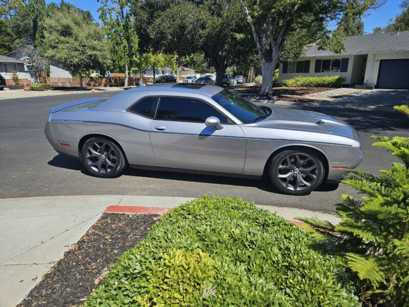 Image 3 of 2018 Dodge Challenger SXT Plus