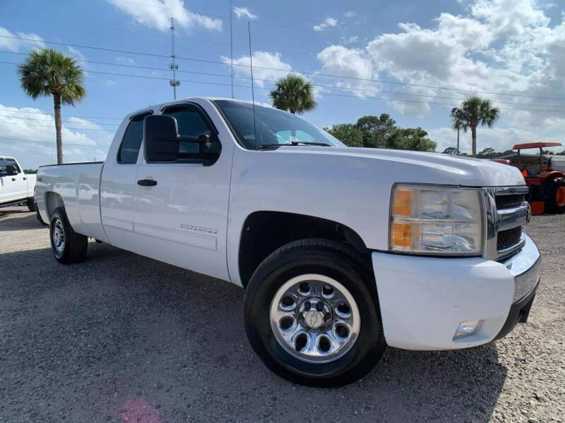 2010 Chevrolet Silverado 1500 for sale at FLORIDA TRUCKS in Deland FL