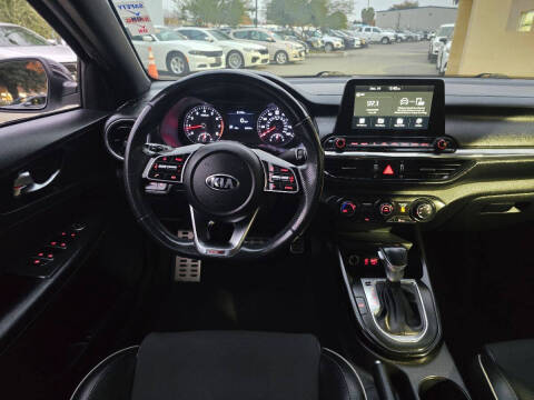 2021 Kia Forte GT Line