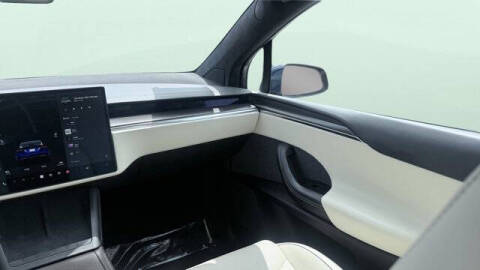 2022 Tesla Model X Plaid