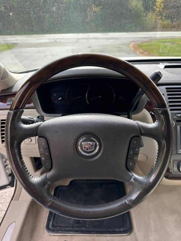 2011 Cadillac DTS Premium Collection