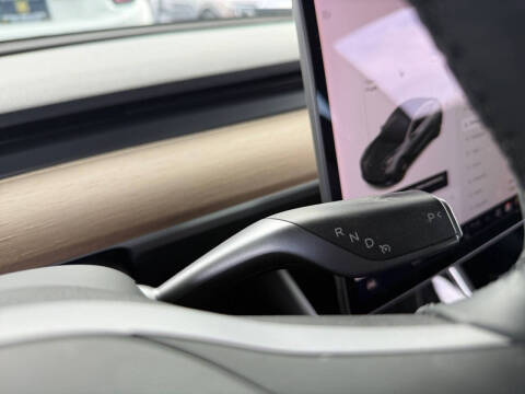 2019 Tesla Model 3 Mid Range