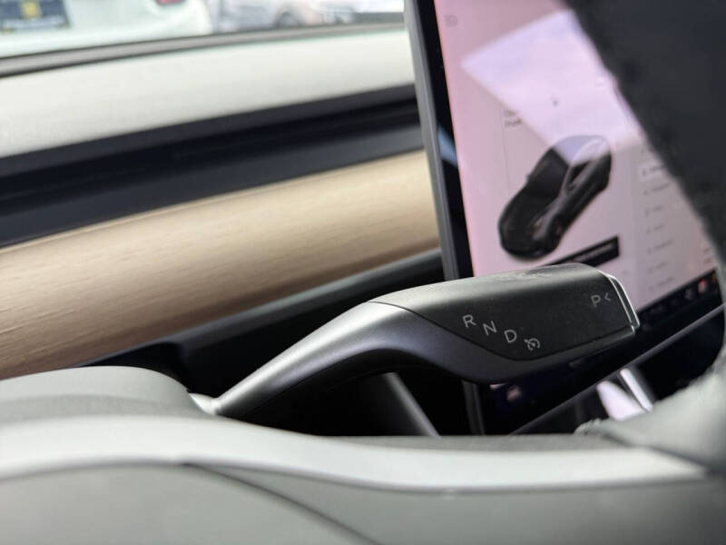 2019 Tesla Model 3 Mid Range