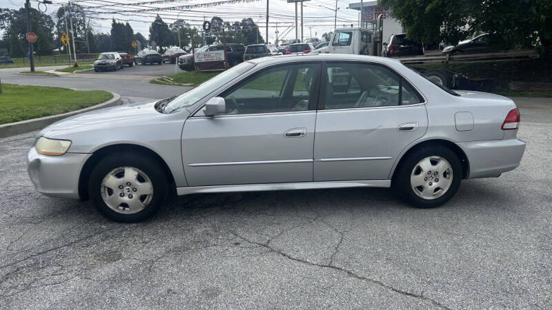 Used 2001 Honda Accord EX Leather with VIN 1HGCG16581A083644 for sale in New Castle, DE