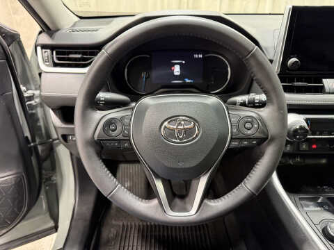 2023 Toyota RAV4 Hybrid XLE