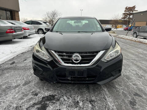 2017 Nissan Altima for sale at Luxury Cars Xchange in Romeoville IL