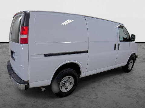 2020 Chevrolet Express 2500