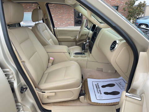 2006 Ford Explorer XLS