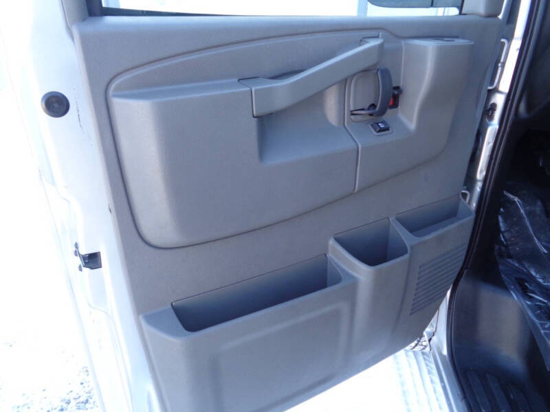 2017 Chevrolet Express LT 3500