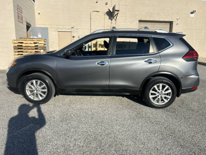 2017 Nissan Rogue SV