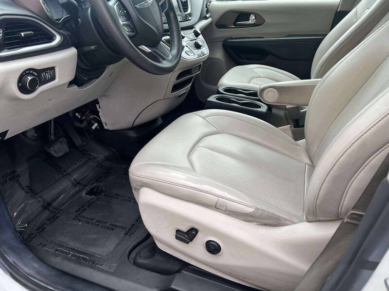 2021 Chrysler Voyager LXi