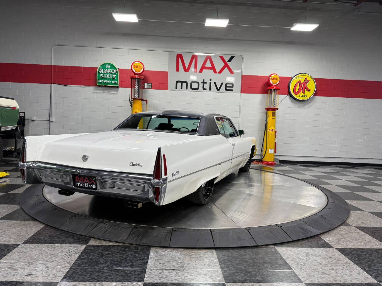1970 Cadillac DeVille 16