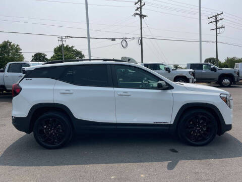 2022 GMC Terrain SLE