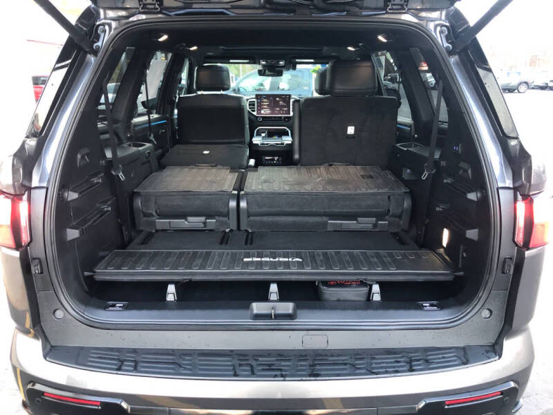 2024 Toyota Sequoia Platinum