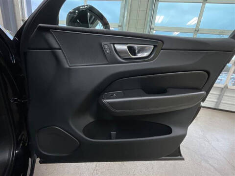 2023 Volvo XC60 B5 Core