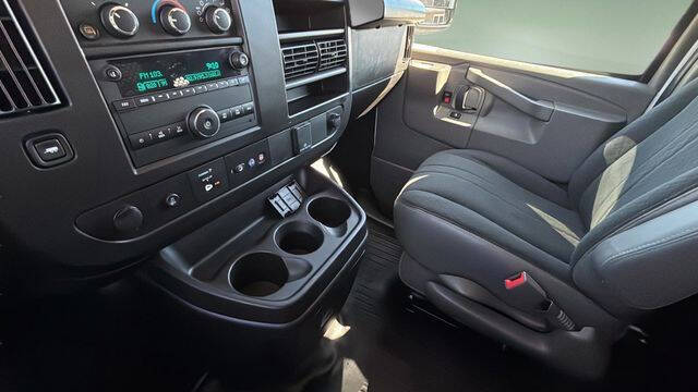 2024 Chevrolet Express 2500