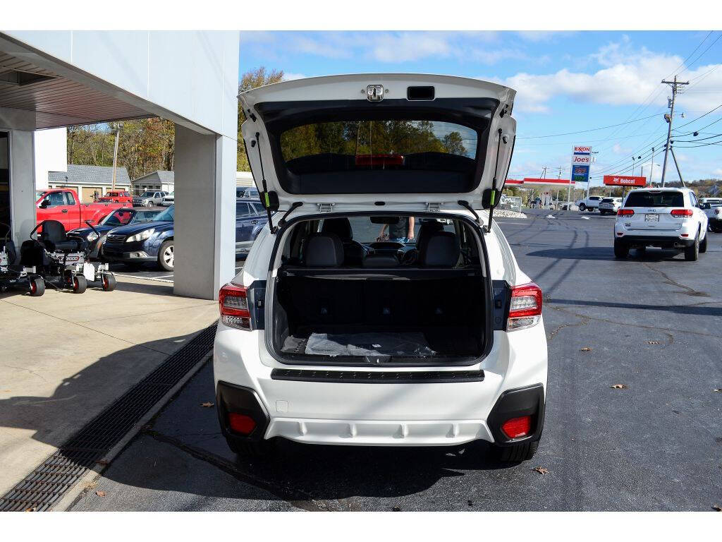 2022 Subaru Crosstrek for sale at EARL DUFF PRE-OWNED CENTER in Harriman, TN