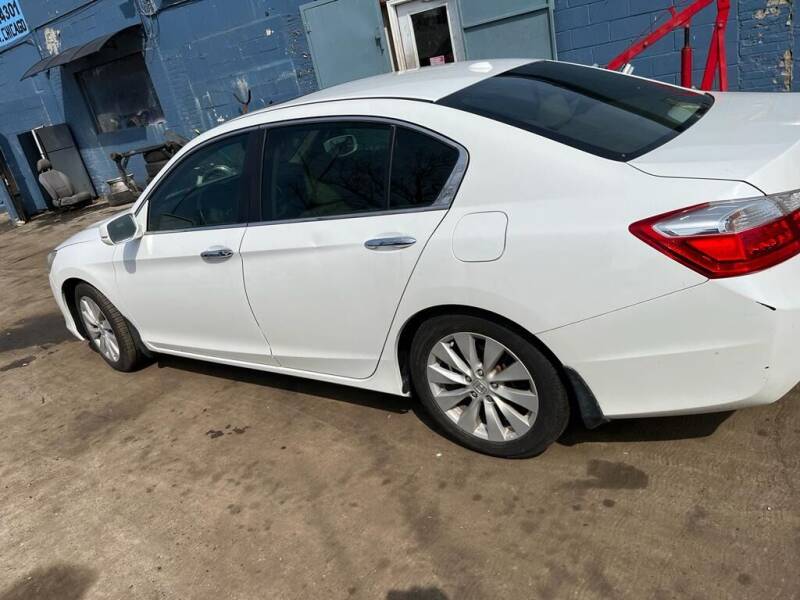 2013 Honda Accord for sale at Yousif & Sons Used Auto in Detroit MI