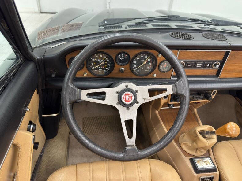 1982 FIAT 2000 Spider