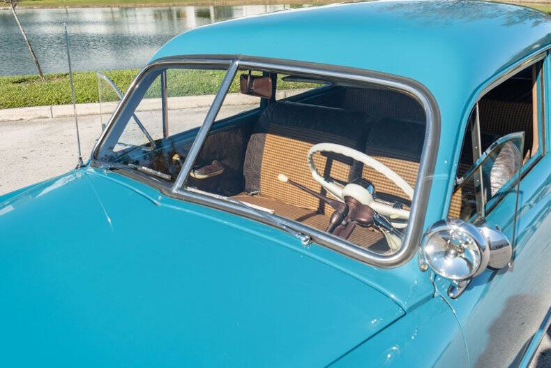 1951 Kaiser Henry-J Coupe