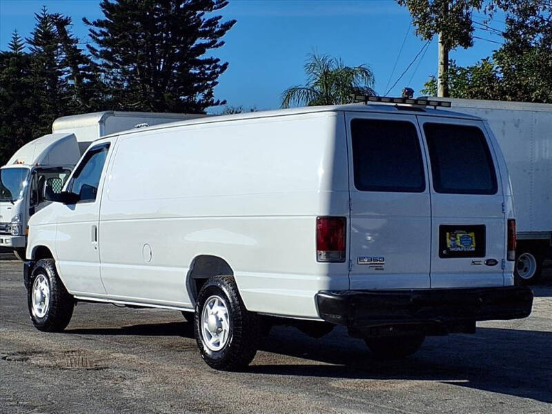 2013 Ford E-Series E-350 SD