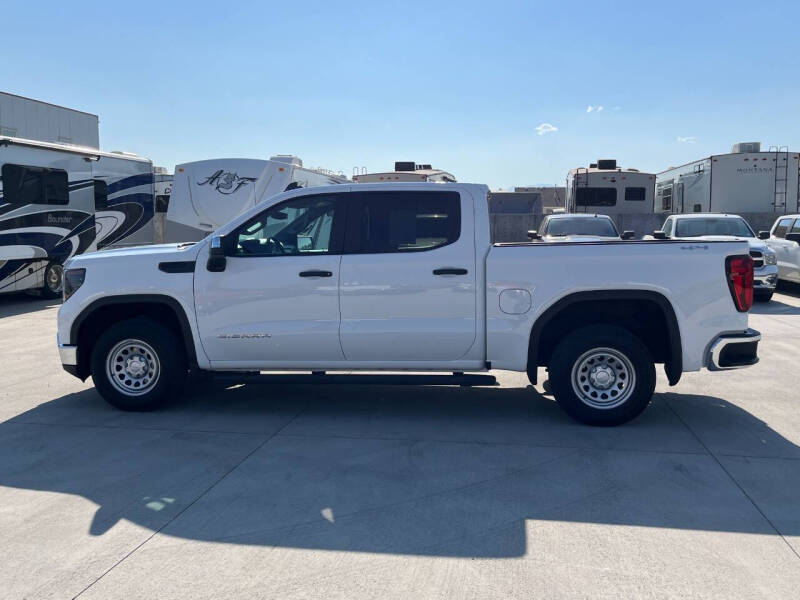 2024 GMC Sierra 1500 Pro
