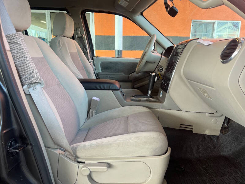 2007 Ford Explorer Sport Trac XLT