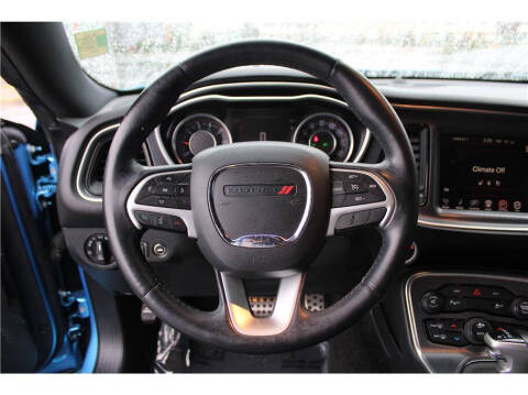 2015 Dodge Challenger SXT Plus