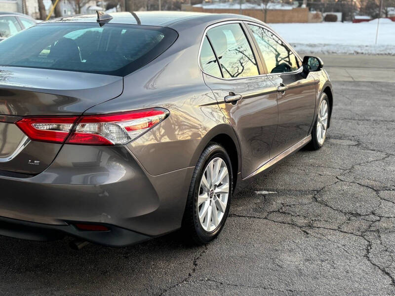 2020 Toyota Camry LE