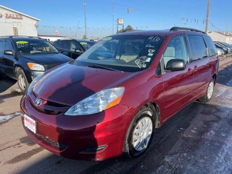 2008 Toyota Sienna for sale at De Anda Auto Sales in South Sioux City NE