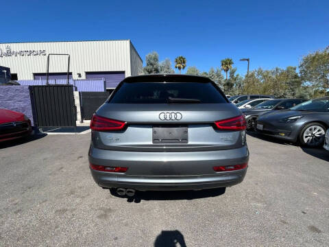 2015 Audi Q3 2.0T quattro Prestige