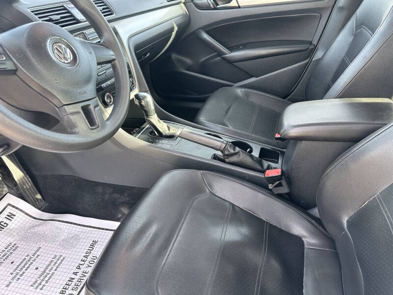 2013 Volkswagen Passat S PZEV