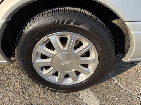 2000 Lincoln Continental