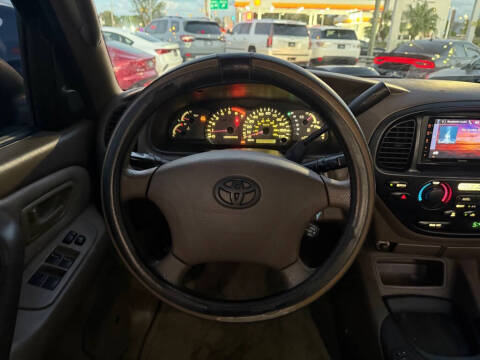 2003 Toyota Sequoia SR5