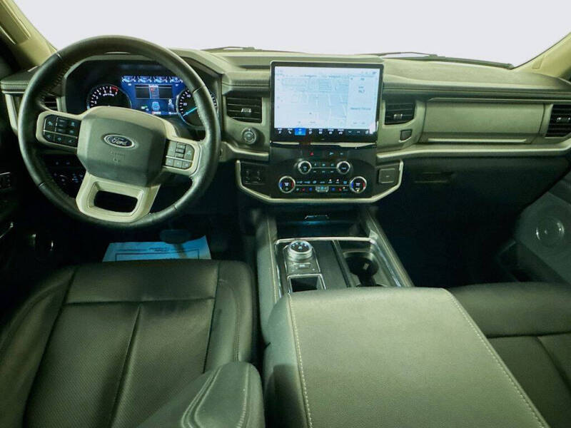 2023 Ford Expedition MAX XLT