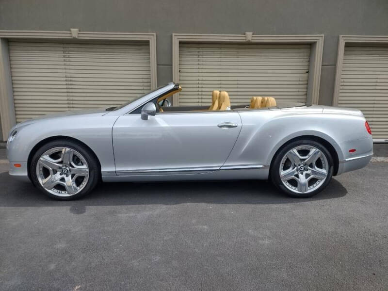 2013 Bentley Continental GTC Base photo 46