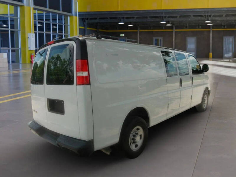 2018 Chevrolet Express 2500