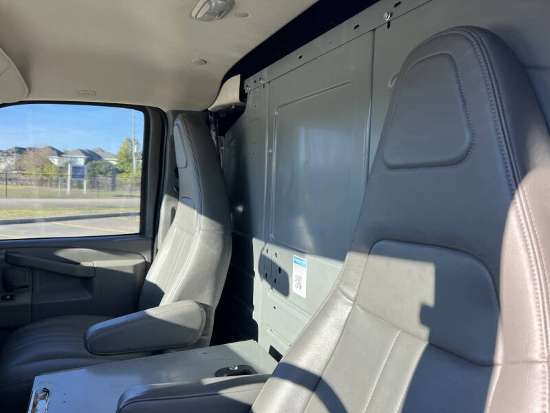 2017 Chevrolet Express 2500