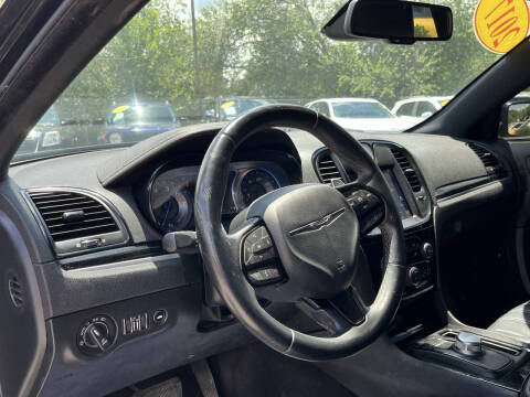 2017 Chrysler 300 S