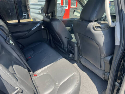 2011 Nissan Pathfinder SV