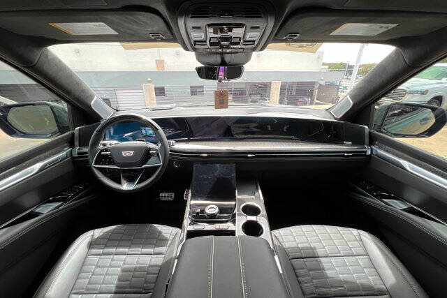 2025 Cadillac Escalade-V