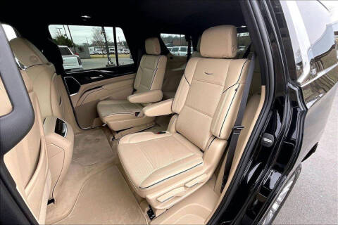 2022 Cadillac Escalade Premium Luxury