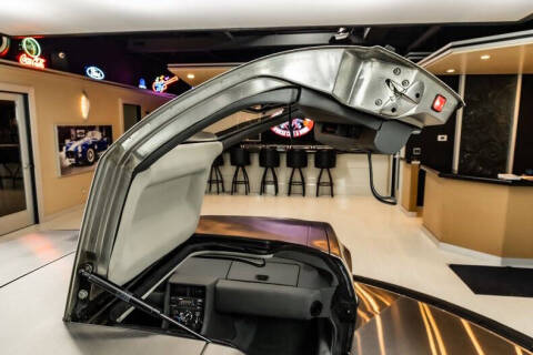 1981 DeLorean DMC-12