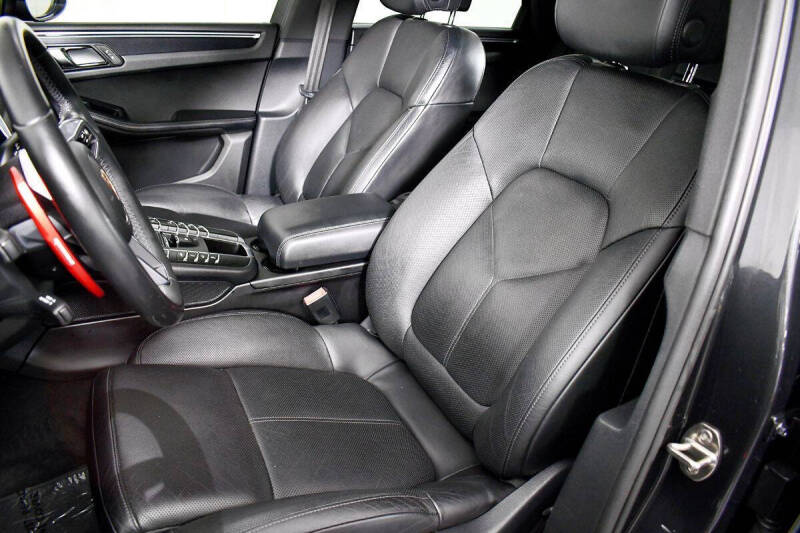 2017 Porsche Macan GTS