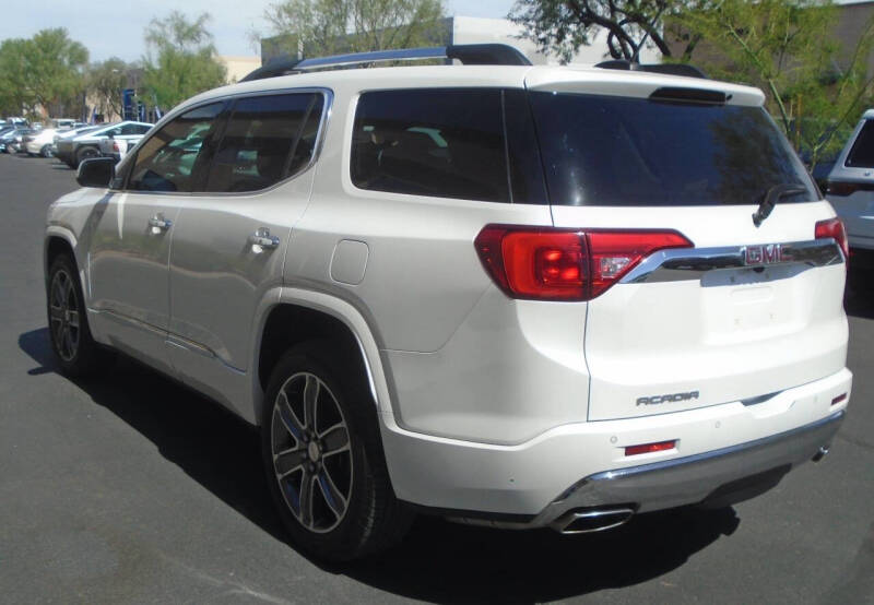2019 GMC Acadia Denali